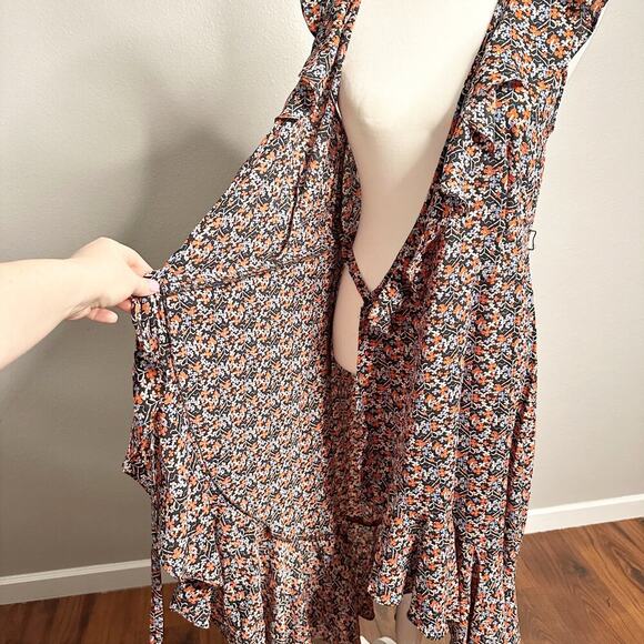 Max Studio Black Ditsy Floral Ruffle Tie Waist Wrap Dress women’s size Medium - Picture 6 of 8